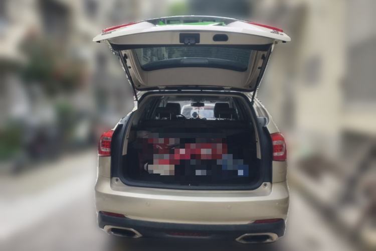 Used BYD Tang New Energy 2015 2.0T Four-Wheel-Drive Flagship Model Trunk