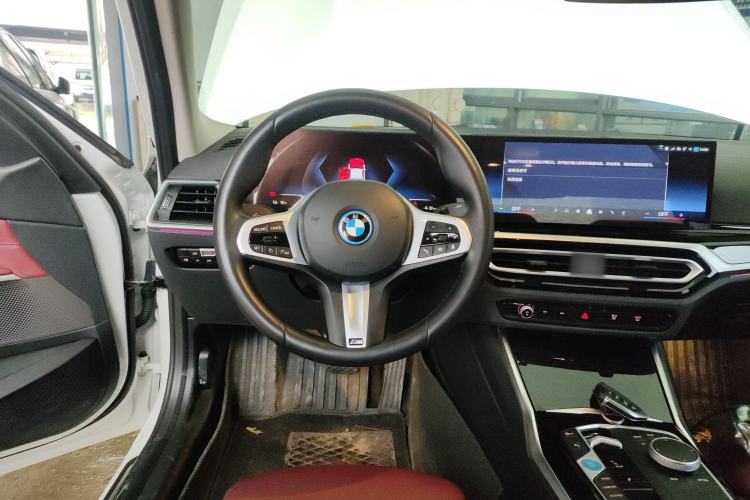 Used BMW i3 2022 eDrive 35 L
