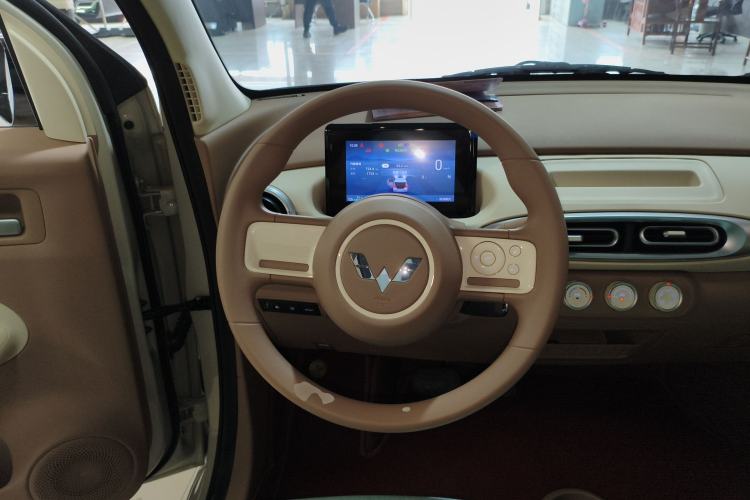 Used Wuling Hongguang MINIEV 2025 Four-Door Version Advanced Edition Steering Wheel