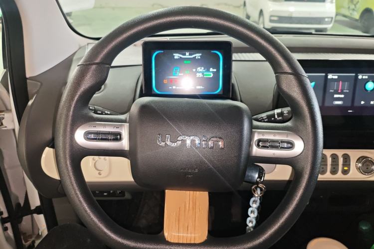 Used CHANGAN NEVO Lumin 2022 155 km – Refreshingly Sweet Edition Steering Wheel