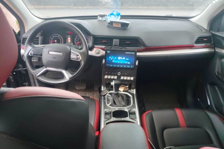 Used Haval H4 2019 1.5 GDIT DCT Luxury Smart Connectivity Version China V Standard Center Console