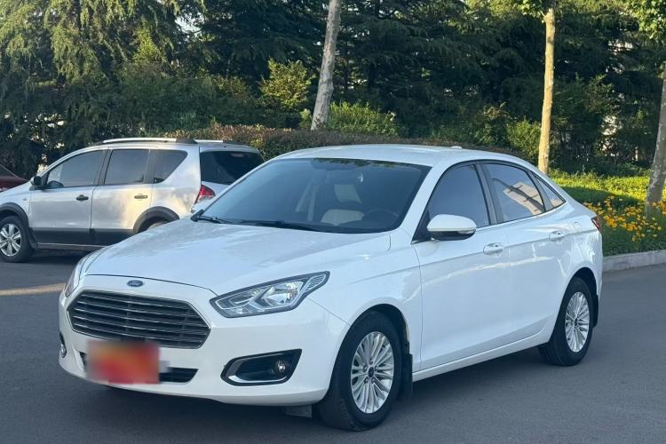 Used Ford Escort 2017 1.5L Manual Comfort Model Exterior 1