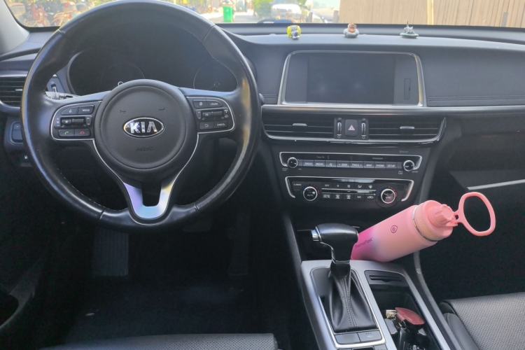 Used Kia K5 New Energy 2018 2.0L ZhiZun Edition
