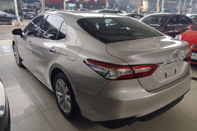 Used Toyota Camry 2019 Revised Version 2.0G Luxury Edition Exterior 2