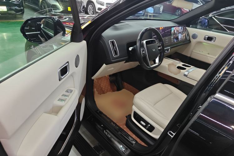 Used Li Auto L9 2022 Max model