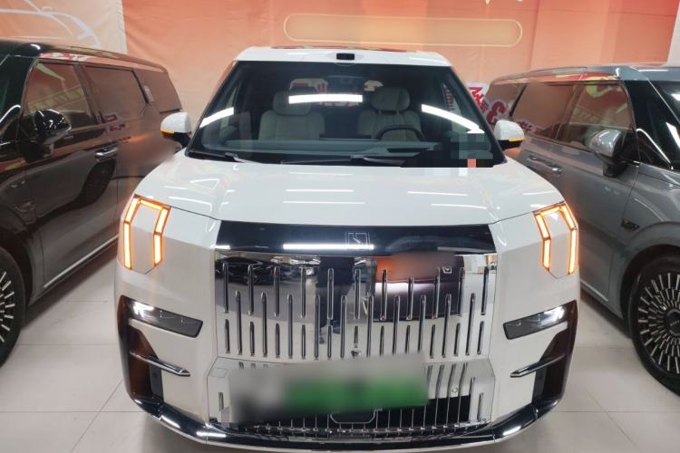 Used Zeekr 009 2024 Six-Seat Executive Version 4WD 108 kWh
