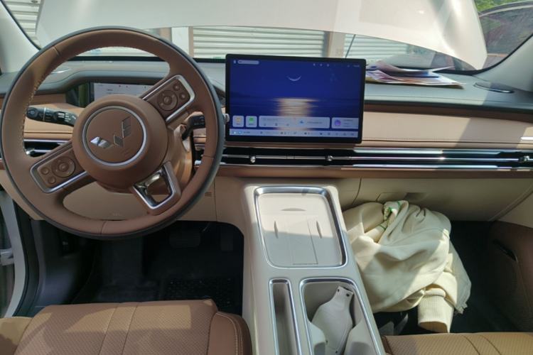 Used Wuling Bingo S 2025 Model 430km Deluxe Edition Center Console