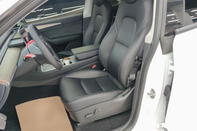 Used Tesla Model Y 2022 Performance High-Performance All-Wheel-Drive Version Left Front Seat