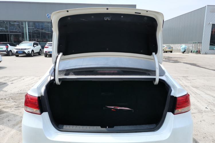 Used Kia K4 2014 1.8L Automatic GLS Trunk