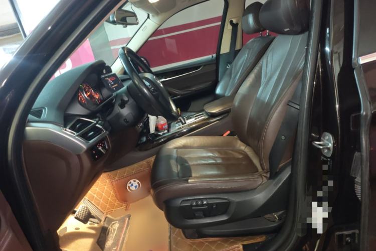 Used BMW X5 2015 xDrive28i
