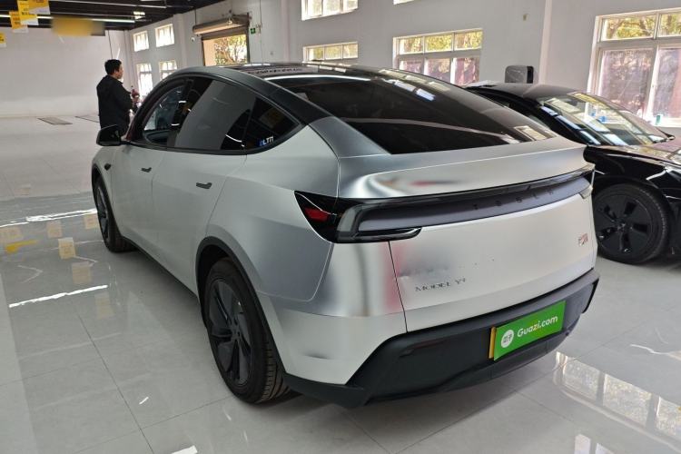 Used Tesla Model Y 2025 Long-Range All-Wheel Drive First Edition