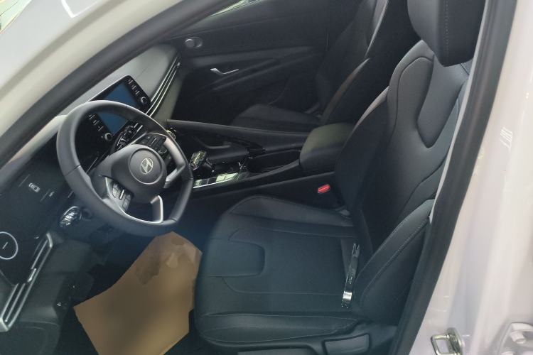 Used Hyundai Elantra 2023 1.5L CVT GLX Elite Edition Left Front Seat