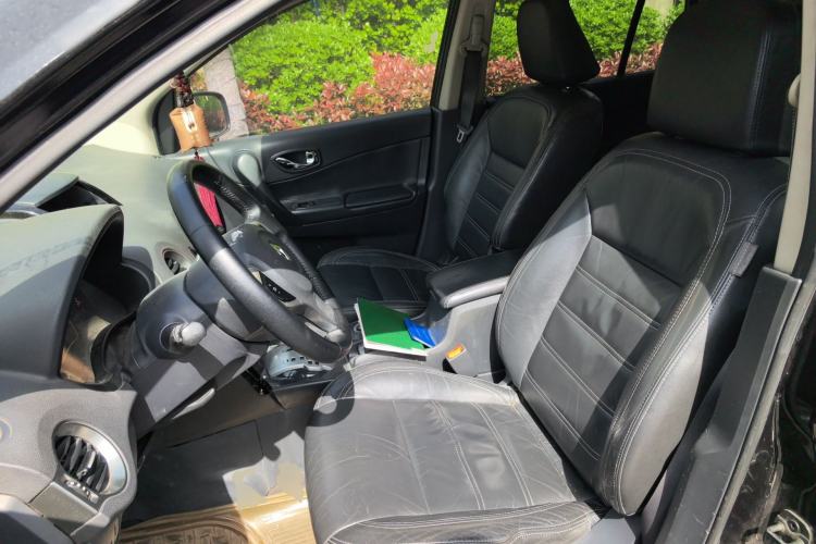 Used Renault Koleos 2012 2.5L 4x4 Comfort Edition with Navigation
