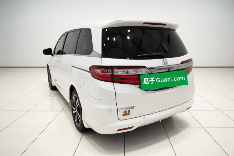 Used Honda Odyssey 2015 Updated Version 2.4L Smart Edition