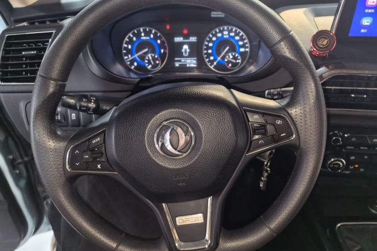 Used Dongfeng Fengon S560 2018 1.8L Manual Comfort 7-Seater Steering Wheel