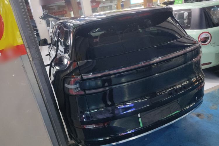 Used CHANGAN NEVO Q07 2025 215 Flagship PLUS Exterior 2