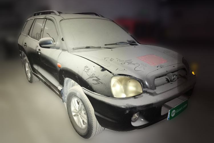 Used Huatai Santa Fe Classic 2012 2.0L Gasoline Manual Two-Wheel Drive with Sunroof
