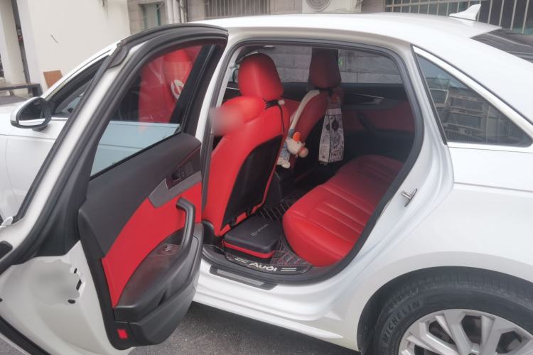 Used Audi A4L 2019 40 TFSI Ambition China VI
