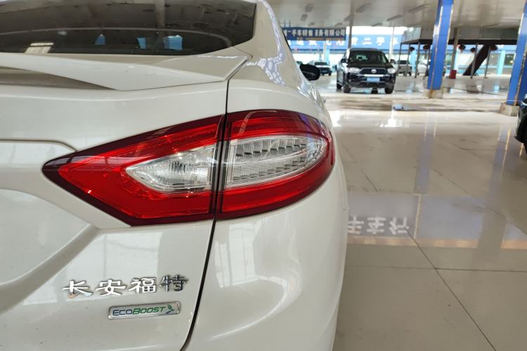 Used Ford Mondeo 2013 2.0L GTDi 200 Fashion Edition Exterior 3