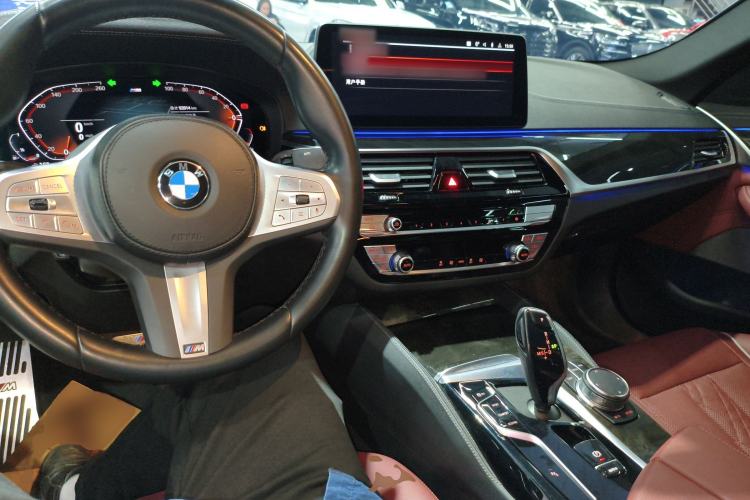 Used BMW 5 Series 2022 Second Facelift 525Li M Sport Package