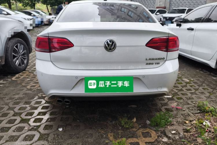 Used Volkswagen Lamando 2015 280TSI DSG Comfort Edition Rear