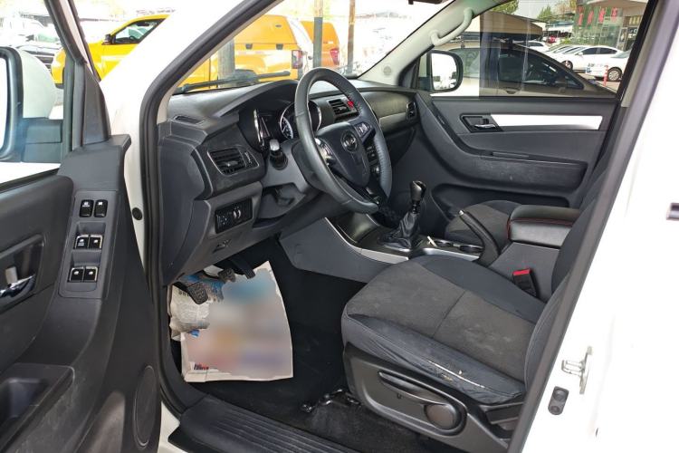 Used JAC Group T6 2020 2.0T Diesel Two-Wheel Drive Elite Version China VI Standard HFC4DB2-2E Driver Seat