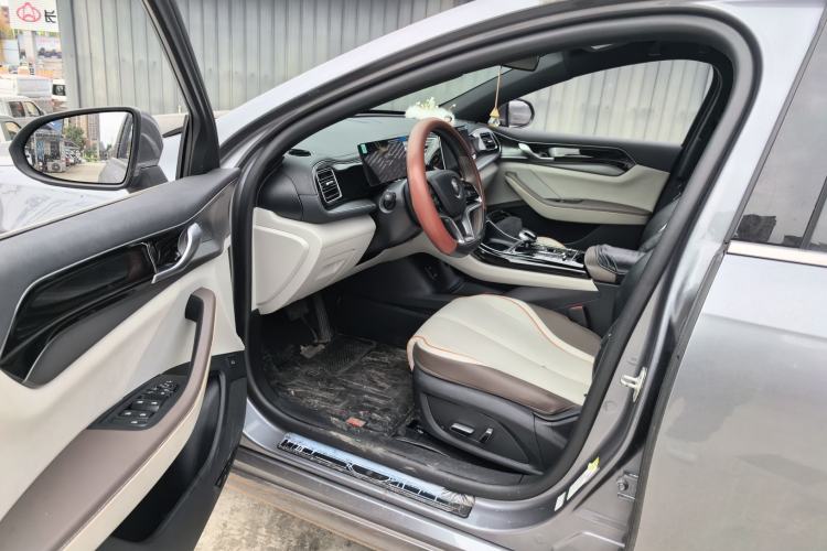 Used BYD Qin PLUS 2024 Honor Edition EV 510KM Beyond Model