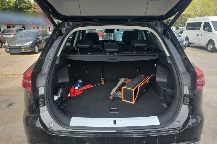 Used Hongqi HS5 2022 Revised Version 2.0T Smart Connect Flagship Edition
