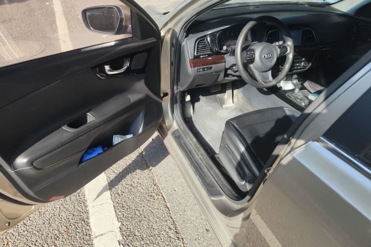 Used Kia K4 2014 1.8L Automatic GLS
