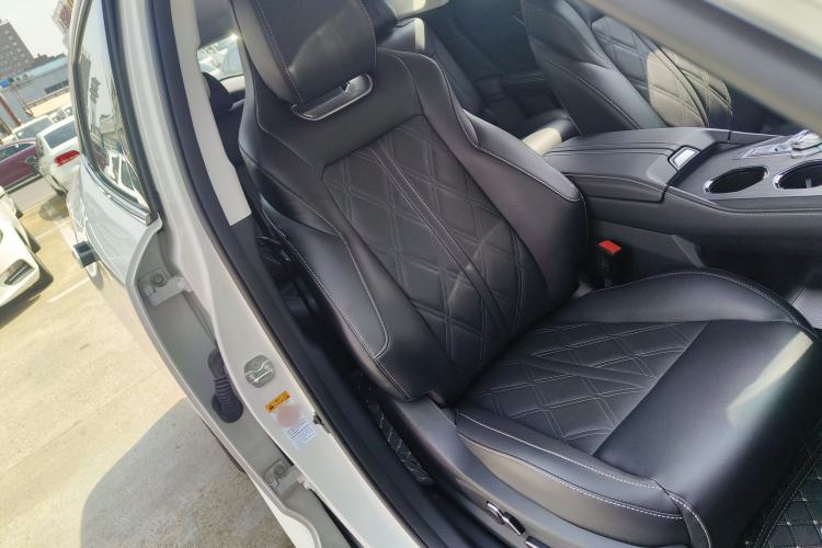 Used CHANGAN UNI-K iDD 2024 ZhiDian iDD 1.5T 135km Smart Leading Model
