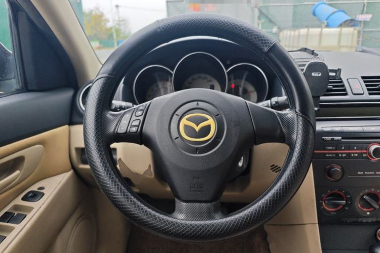 Used Mazda 3 2010 1.6L Automatic Classic Stylish Version
