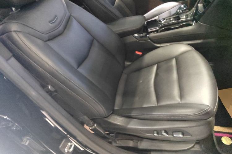 Used Cadillac XT6 2022 2.0T Six-Seater Two-Wheel-Drive Luxury Version