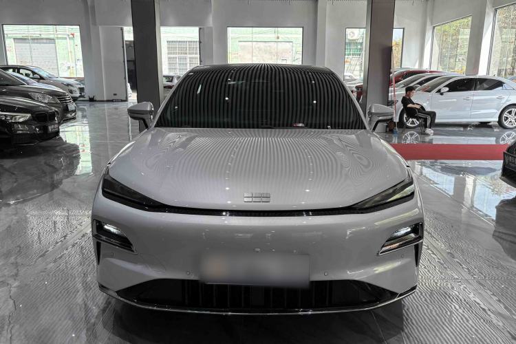 Used Geely Galaxy 8 2025 130km EM-i Deluxe Edition
