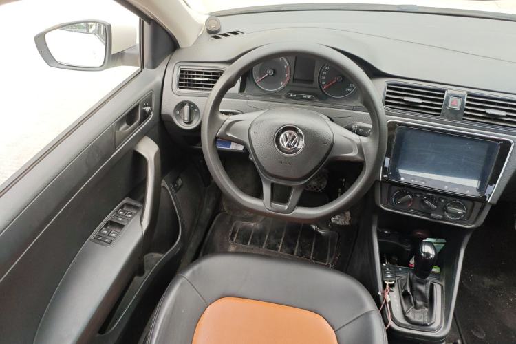 Used Volkswagen Santana 2018 1.5L Automatic Fashion Edition Steering Wheel