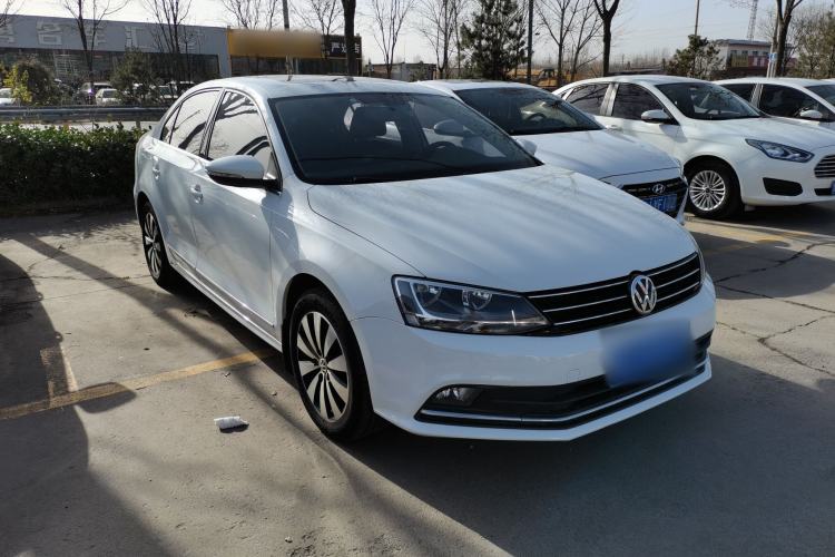 Used Volkswagen Sagitar 2017 230TSI Automatic Comfort Version