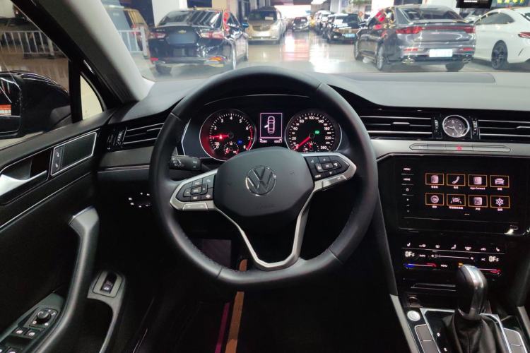 Used Volkswagen Magotan 2020 330TSI DSG Leading Model
