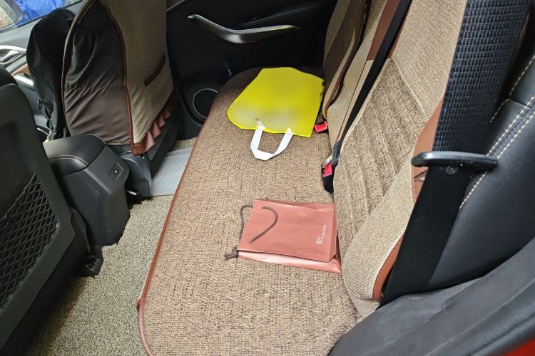 Used BYD Song 2016 GaiShi Edition 1.5TI Manual Elite Model Left Rear Seat