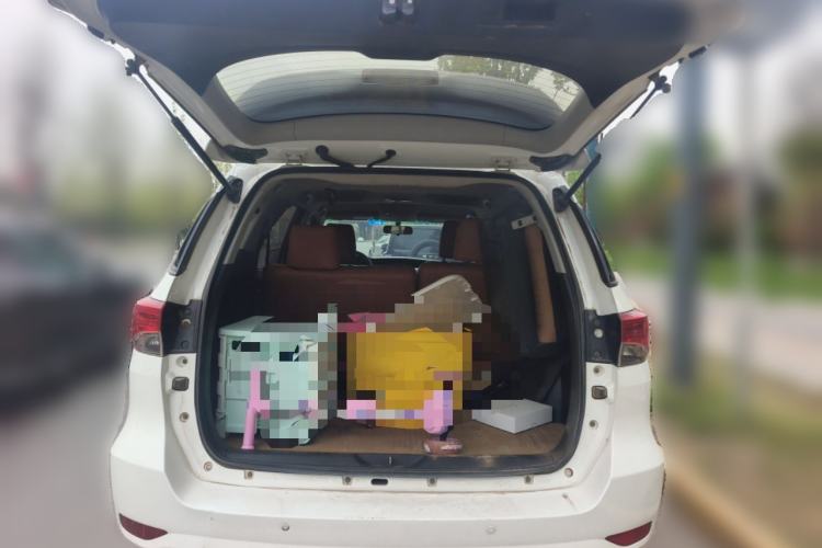 Used Toyota Fortuner 2016 2.7L Middle East Version Trunk