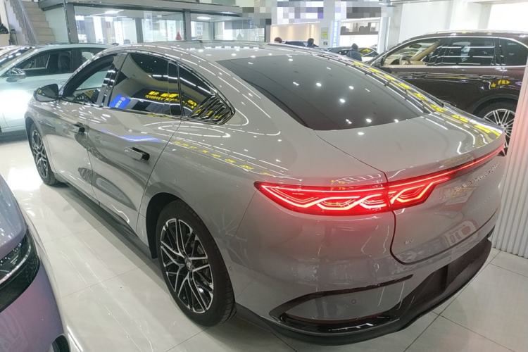 Used BYD Han 2024 EV Glory Edition 605KM Front-Wheel-Drive Premium Model