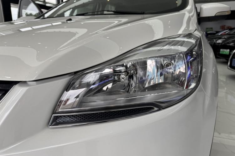 Used Ford Kuga 2015 1.5L GTDi Two-Wheel Drive Fashion Edition Left Front Headlight