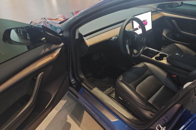 Used Tesla Model 3 2022 Rear-Wheel-Drive Version