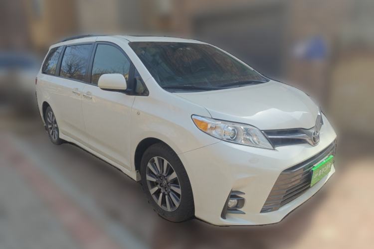 Used Toyota SIENNA 
