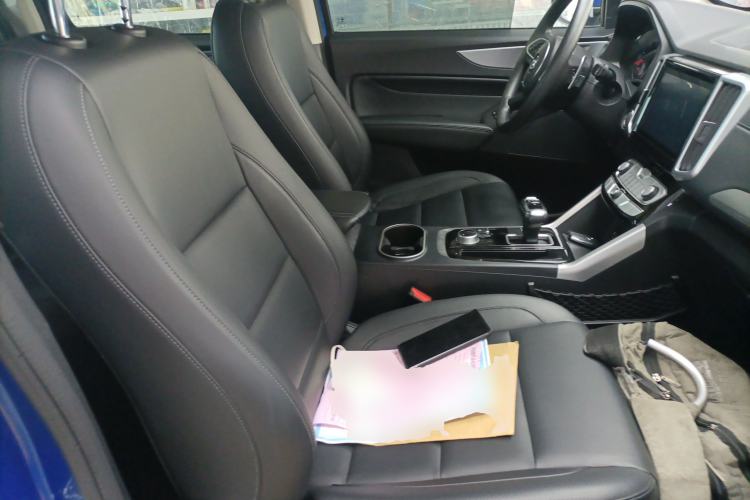 Used Great Wall Poer 2021 2.0T Commercial Version Automatic Diesel Two-Wheel Drive Elite Trim with Long Bed – GW4D20M Right Front Seat