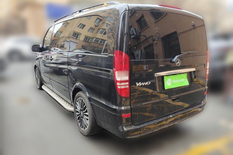 Used Mercedes-Benz Viano 2013 3.0L Navigator Edition