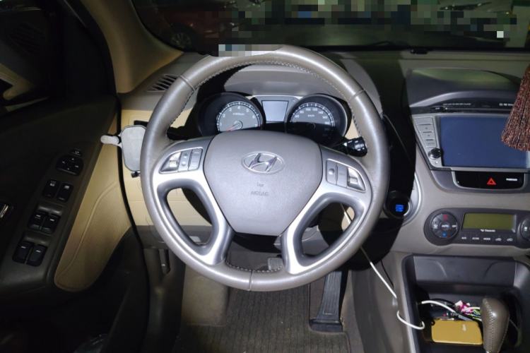 Used Hyundai ix35 2010 2.0L Automatic 4x4 Premium GLS Trim
