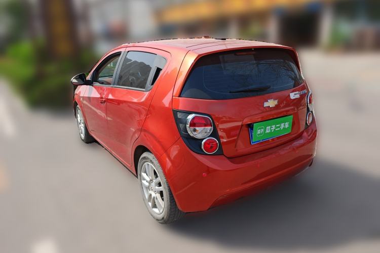 Used Chevrolet Aveo Sonic 2011 Sedan 1.4L Manual Transmission SE