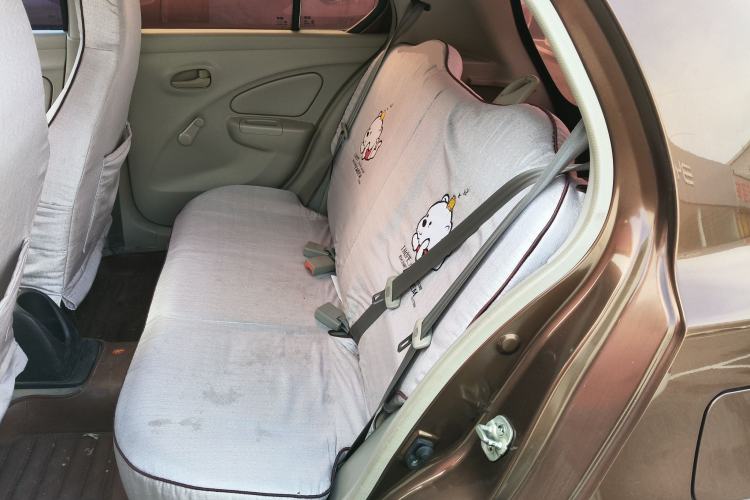 Used Venucia R30 2014 1.2L Manual Comfort Edition
