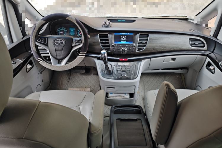 Used JAC Group Refine M5 2013 2.0T Gasoline Automatic Business Edition