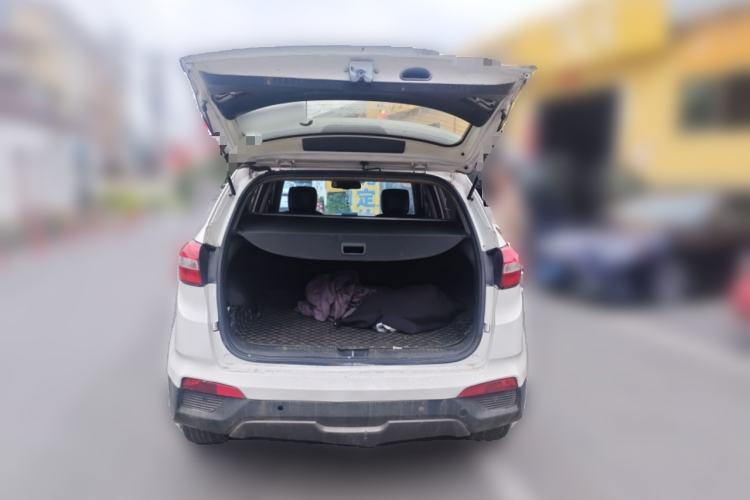 Used Hyundai ix25 2015 2.0L Automatic Two-Wheel Drive Intelligent GLS