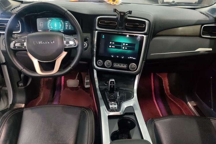 Used Lynk & Co 01 2017 2.0T Two-Wheel Drive Pro Edition Center Console